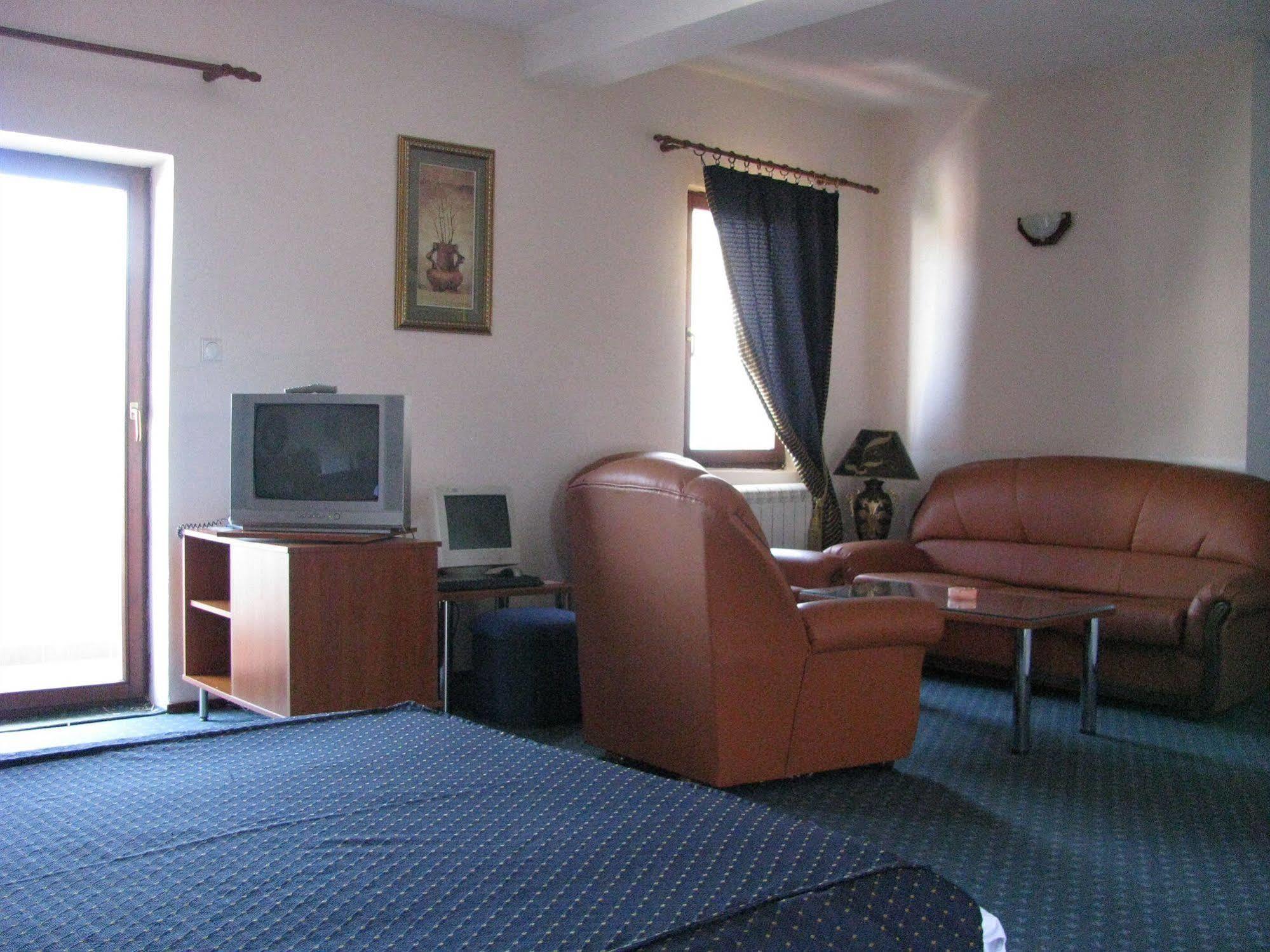 Hotel Vergina Σκόπια Εξωτερικό φωτογραφία