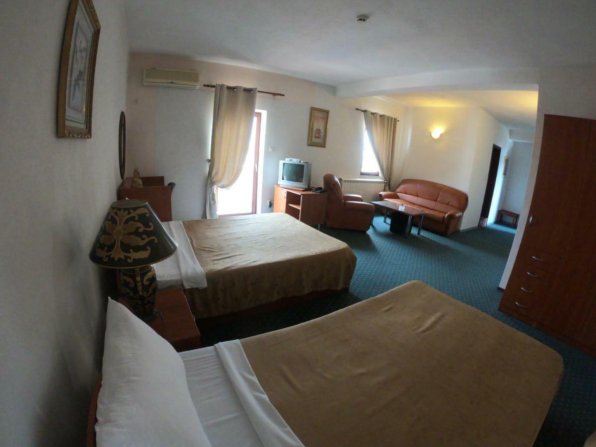 Hotel Vergina Σκόπια Εξωτερικό φωτογραφία